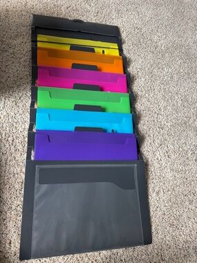 Smead cascading wall organizer